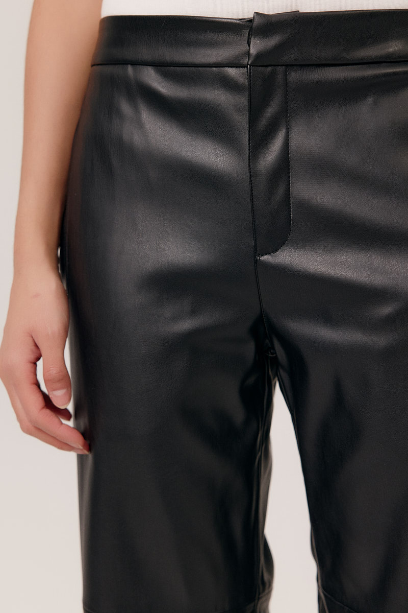 PANTALÓN POLIPIEL JORDANA COLOR NEGRO 2